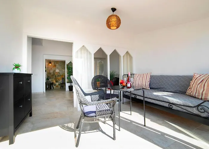 Castillos-1 By Interhome * カルプ